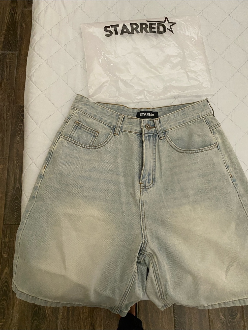 Starred Men Jean shorts